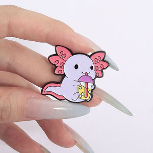 Axolotl mignon avec beignet émail broche créatures marines dessin animé Animal broche revers sac à dos Badge bijoux cadeaux pour enfants amis - Product Image 4