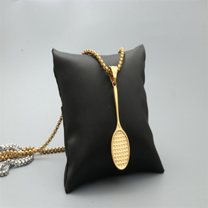Collar con Colgante de Raqueta de Tenis, Cadena de Acero Inoxidable en Oro y Plata, Joyería Unisex para Regalo - Product Image 3