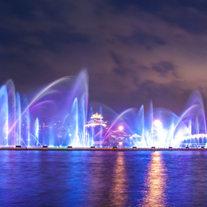Jets d'eau puissants, spectacle de lumière LED éblouissant, fontaine musicale d'eau de luxe haut de gamme pour extérieur - Product Image 4