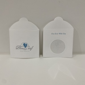 Sobre de Papel para Empaque con Logotipo Personalizado y Ventana para Pantalones Cortos de Niña - Product Image 5