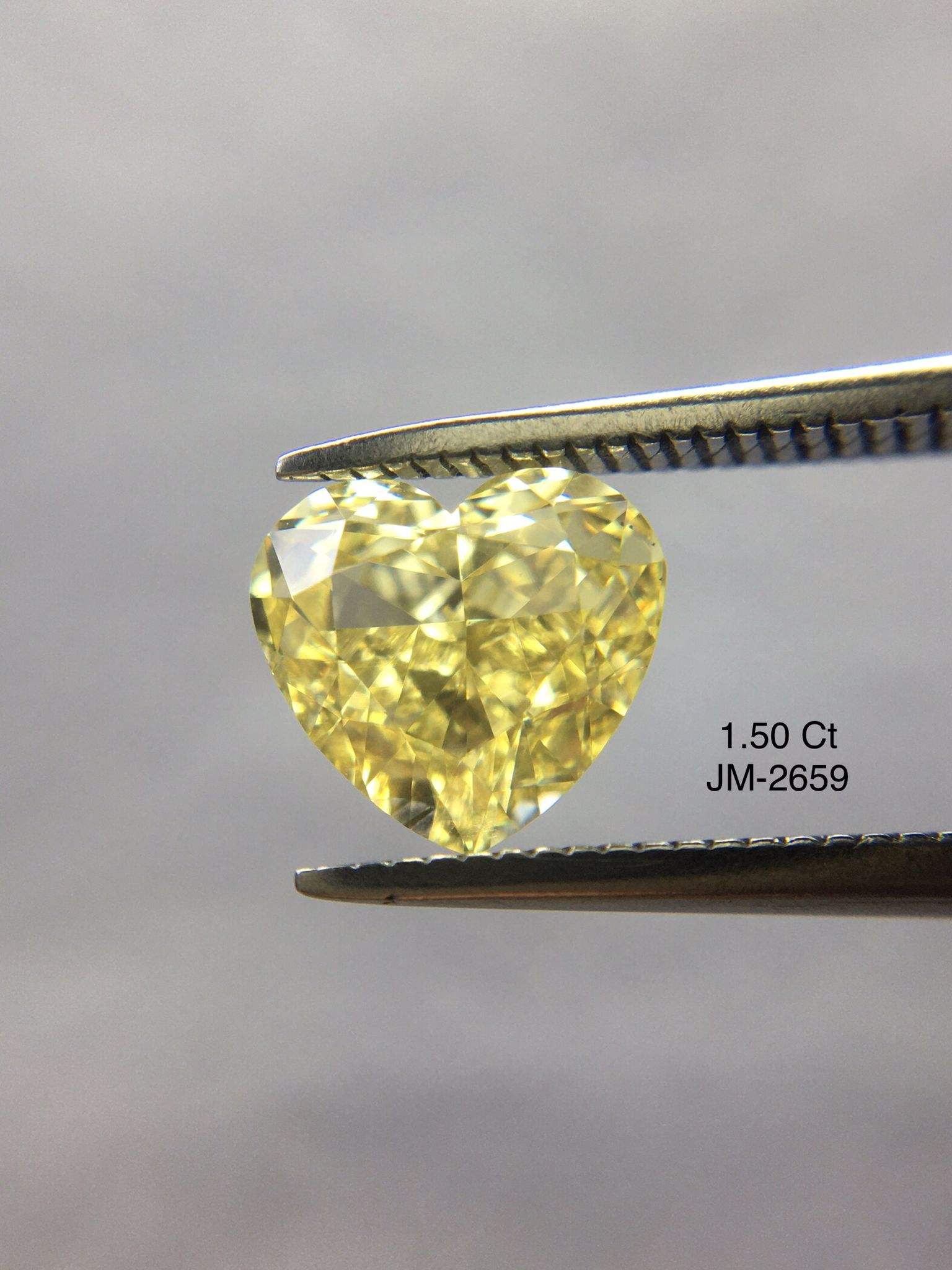 สีเหลือง