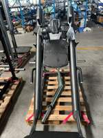 Machine à Squat Hack à Charge de Plaques, Équipement de Gym Commercial Robuste à Roulement Linéaire pour l'Entraînement de la Force des Membres Inférieurs