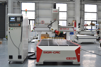Router CNC de 4 Ejes A8 ATC, Máquina 3D con Cabezal Oscilante para Procesamiento de Superficies Curvas Laterales para Puertas