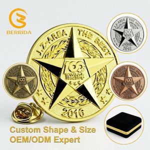 Pins de Solapa Personalizados con Logotipo Metálico Dorado Mate, Insignias Corporativas Grabadas para Uso Empresarial y como Recuerdo - Product Image 3
