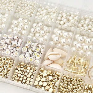 Juego de cuentas de imitación de perlas para joyería DIY, 1550 piezas, formas mixtas, cuentas espaciadoras doradas para manualidades hechas a mano - Product Image 4