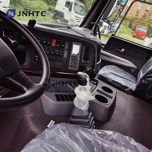 شاحنة صغيرة طراز Sino HOWO 6x4 NewTruck 380hp ، رأس مقطورة ، شاحنة جرار Tanzania - Product Image 5