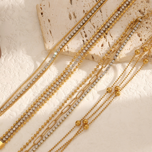 Bracciale in Acciaio Inossidabile con Catena a Tre Strati Incastonata con Zirconi, Affascinante <span class=keywords><strong>e</strong></span> Versatile, Bracciale di Alta Gamma in Acciaio al Titanio - Product Image 3