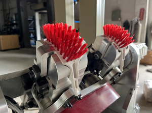 <span class=keywords><strong>CNC</strong></span> Tự Động Tốc Độ Cao 4 Trục Nhà Vệ Sinh Bàn Chải Khoan Và Tufting Máy/Nhà Vệ Sinh Bàn Chải Làm Máy - Product Image 3