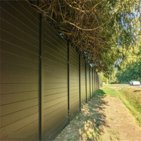 Panneaux de clôture modulaires en aluminium de conception moderne lamelles de confidentialité de cour horizontale pour le jardin extérieur clôturant des treillis et des portes