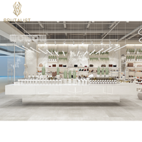 Magasin de chaussures moderne Design d'intérieur Vente au détail Chaussettes Salle d'exposition Magasin de chaussures Présentoir de meubles Présentoir de chaussures