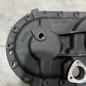 Piezas originales de camión SINOTRUK HOWO 710-35602-0027 Mcp16 cubierta de carcasa de reducción principal sobre accesorio de cubierta de caja de puente - Product Image 2