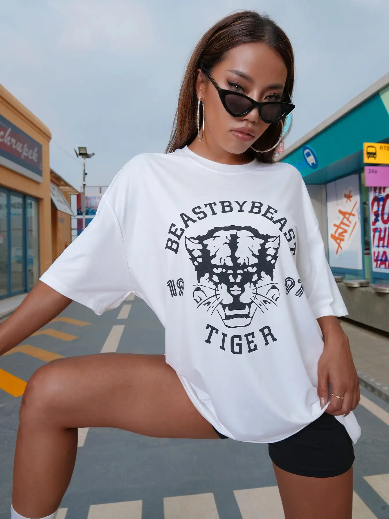 Best Selling 2023 Casual Oversized Puff Sleeve Women's T-shirts White women graphic t shirt