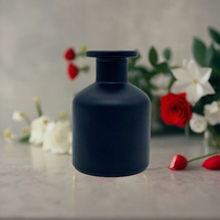 Bouteilles de diffuseur de parfum en verre mat noir R03 au prix d'usine avec bouchon en liège, accessoires de parfum pour la décoration de la maison