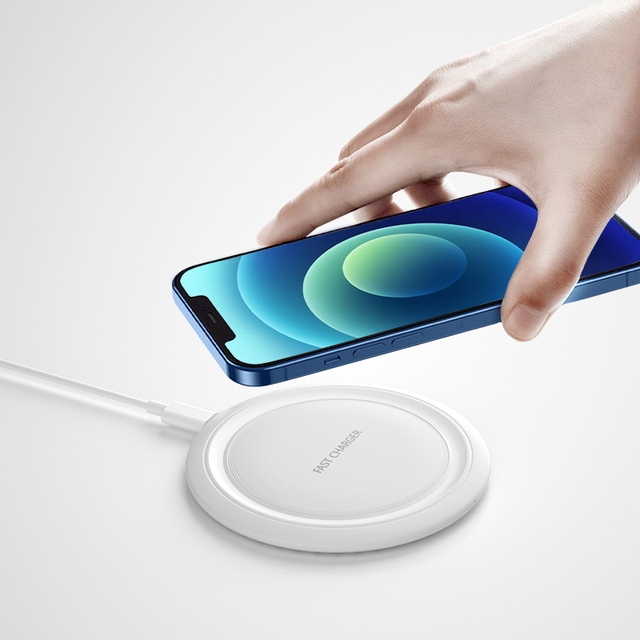 Low MOQ 15W and 10W Fast Wireless USB-C PD Phone Chargers with OTP/OVP Protection CE/FCC Certified QC3.0