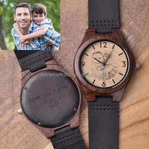Orologio <span class=keywords><strong>in</strong></span> <span class=keywords><strong>Legno</strong></span> Personalizzato con Foto e Incisione sul Retro, Regalo per Anniversario o Compleanno - Product Image 5