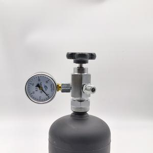 Outil de charge d'azote de 1,5 mètre de long pour accumulateur à diaphragme industriel utilisé dans les machines industrielles - Product Image 1