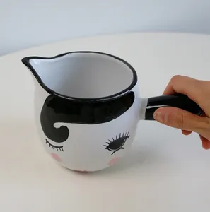 französische romantische ins-stil handbemalte illustration keramik milchgefäß