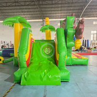 Château gonflable commercial en PVC avec toboggan, facile à installer pour les locations de fêtes en plein air