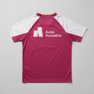 เสื้อเจอร์ซีย์แบบซับลิเมชั่นสั่งทำพิเศษ โลโก้ด้านหน้า โพลีเอสเตอร์ 100% สำหรับการแข่งขันและฝึกซ้อม ระบายอากาศได้ดี แขนสั้น ทรงปกติ เสื้อผ้าสำหรับผู้ใหญ่ - Product Image 1