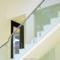 Rampe d'escalier murale moderne et durable avec support de sécurité pour une utilisation intérieure/extérieure dans les escaliers de maison, de bureau ou d'hôtel