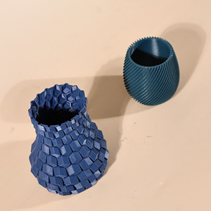 Tùy chỉnh 3D thiết kế tác phẩm nghệ thuật hiển thị vật liệu nhựa cao su mỹ phẩm trang sức rượu vang hiển thị đứng - Product Image 5