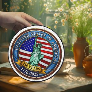 Colgante de Vitral con Diseño de la Estatua de la Libertad, Celebración del 250 Aniversario de Estados Unidos 1776-2025 - Product Image 2