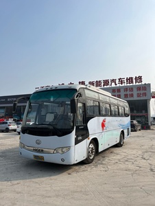 Autocar de luxe chinois d'occasion Higer, 39 places, transmission manuelle, moteur diesel Yuchai 8L, norme d'émission Euro 3, autocars scolaires - Product Image 2