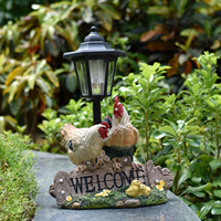 Lampe solaire extérieure en résine Happy Rooster, statue décorative pour la maison et le jardin, lampe de chemin et de pelouse