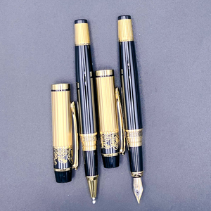 <span class=keywords><strong>Stylo</strong></span> plume en métal classique <span class=keywords><strong>haut</strong></span> <span class=keywords><strong>de</strong></span> <span class=keywords><strong>gamme</strong></span> Logo <span class=keywords><strong>personnalisé</strong></span> <span class=keywords><strong>stylo</strong></span> à bille noir or pour cadeaux promotionnels d'affaires stylos à encre - Product Image 6