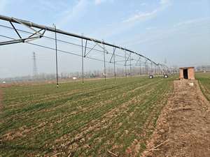 Système d'irrigation à pivot central automatique à entraînement électrique avec arroseur rotatif en plastique pour une distribution uniforme de l'<span class=keywords><strong>eau</strong></span> sur les terres agricoles - Product Image 6