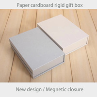 Boîte cadeau pour parfums et cosmétiques, solide et rigide, avec matériaux recyclés, papier d'art avec laminage mat