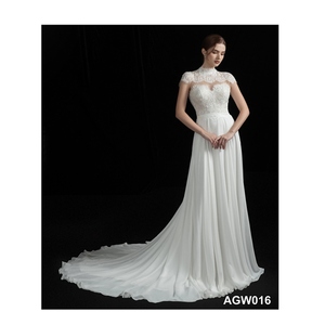 Vestido de Novia de Encaje de Lujo Hecho a Mano con Manga Corta y Espalda Descubierta <span class=keywords><strong>para</strong></span> <span class=keywords><strong>Boda</strong></span> <span class=keywords><strong>Civil</strong></span> - Product Image 1