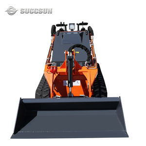 Kubota Motor Kleiner Garten lader Kettenrad Mini Stehender Kompakt lader mit mehreren Anbaugeräten Zum Verkauf - Product Image 4
