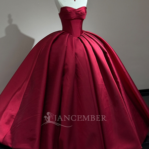 Robe de bal de Quinceañera Xs286 moderne rouge bordeaux en satin, épaules dénudées, manches en dentelle, longueur ras du sol, avec appliques, pour Sweet 15 - Product Image 5