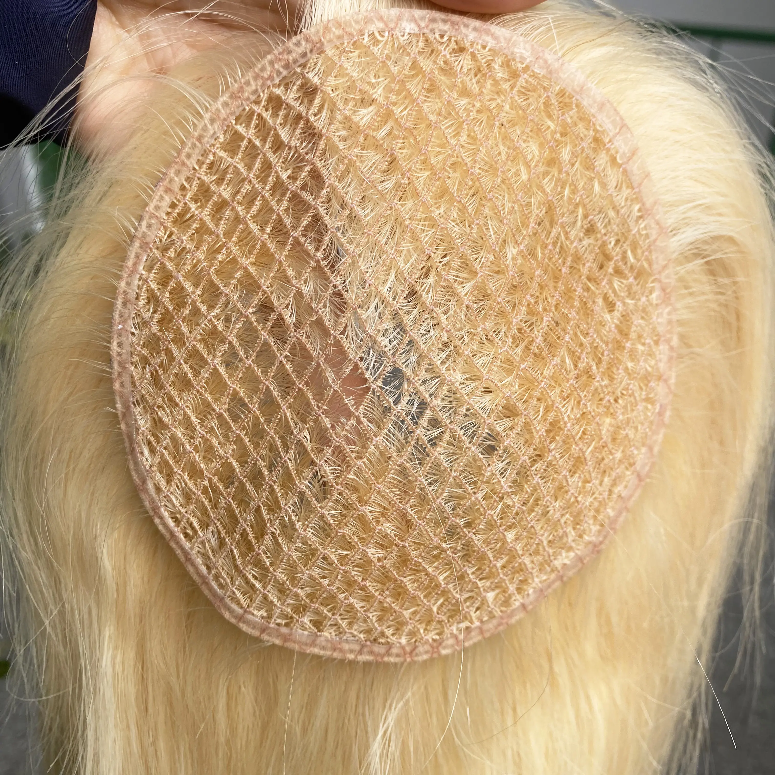 Peluca de cabello humano para mujer, postizo con pequeños botones y agujeros alrededor de Topper, integración de malla