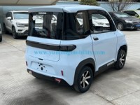 Voiture électrique berline 4 roues YUNLONG M5 certifiée CEE, batterie au plomb, phares LED, écran tactile, 4 places, sièges manuels, sans perméabilisation