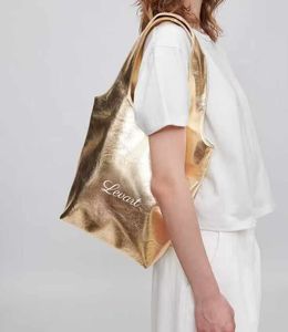 Sac fourre-tout ouvert en cuir PU résistant à l'eau de 16 pouces, idéal pour l'été, avec logo personnalisé, durable, pour femme, pour le shopping et l'usage quotidien. - Product Image 1