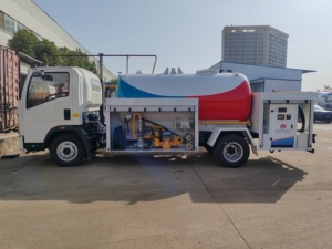 Camion Sinotruk HOWO GPL Bobtail 10000L <span class=keywords><strong>Gaz</strong></span> GPL avec distributeur de remplissage Camion de remplissage de <span class=keywords><strong>gaz</strong></span> GPL de 5 tonnes - Product Image 3