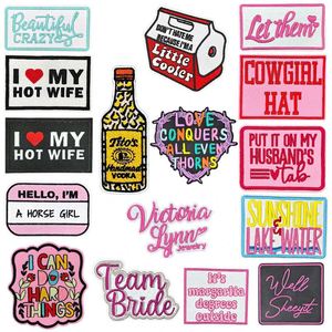 Patchs brodés personnalisés thermocollants tendance – Motif texte drôle « I love Hot Wife Cowgirl Hat » pour vêtements, sacs et chapeaux - Product Image 1