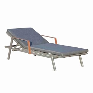 Chaise longue de luxe pliable et empilable en aluminium, résistante aux UV et antirouille, pour la <span class=keywords><strong>d</strong></span>étente en <span class=keywords><strong>extérieur</strong></span> (cour, hôtel, piscine) - Product Image 3