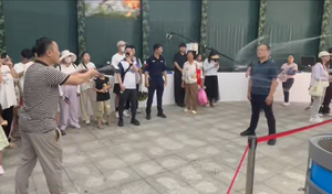 AV جديد دائم قوة النبض الكهرومغناطيسي طائرة بدون طيار اصطياد صافي بندقية البحث الإنقاذ UAV حمولة الأمن والحماية المنتج - Product Image 3