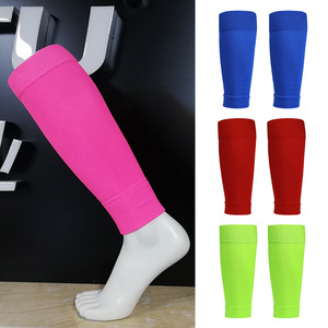 RUIQUWIN Usine Logo Personnalisé Football Genouillères Jambe Manches Football Chaussettes Respirant Sport Courir Mollet Compression Manches - Product Image 2