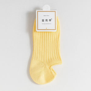 Qualité garantie Bon prix Chaussettes rayées Chaussettes mode maniables pour filles - Product Image 2