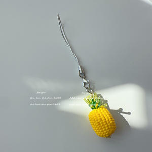 Porte-clés pendentif ananas jaune fait main JULIN, design perlé mignon et écologique pour téléphone, chaussures, bagages, accessoires - Product Image 6