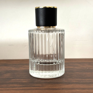 Hot Bán <span class=keywords><strong>30Ml</strong></span> Thủy Tinh Trong Suốt Chai Nước Hoa <span class=keywords><strong>50Ml</strong></span> Dọc Sọc Dày Dưới Nước Hoa Thủy Tinh Phun Biểu Tượng Tùy Chỉnh Hộp - Product Image 2