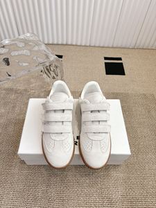 Chaussures de sport blanches classiques pour femmes, version haute, <span class=keywords><strong>cuir</strong></span> véritable, semelle épaisse, chaussures d'entraînement d'hiver avec velcro, tendance de la mode - Product Image 5