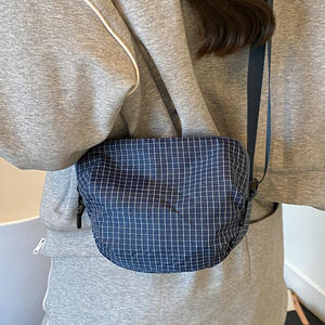 Bolso Cuadrado Pequeño de Nailon al por Mayor, Bolso de Tela Ligero, Bolso de Hombro Casual Unisex para Parejas - Product Image 4