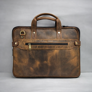 Bolso Moderno y Elegante para Portátil de Cuero Genuino con Puerto de Carga USB, Ecológico y Portátil para Viajes de Negocios y Uso Diario en India - Product Image 1