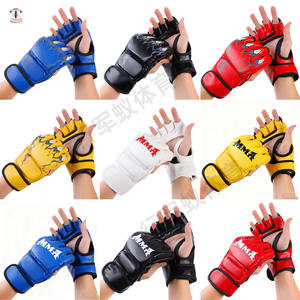 <span class=keywords><strong>Gants</strong></span> <span class=keywords><strong>de</strong></span> <span class=keywords><strong>boxe</strong></span> demi-doigts, <span class=keywords><strong>gants</strong></span> <span class=keywords><strong>de</strong></span> combat MMA à doigts séparés et <span class=keywords><strong>gants</strong></span> <span class=keywords><strong>de</strong></span> sparring Sanda Ghost-Shadow Tiger-Claw, directement <span class=keywords><strong>de</strong></span> l'usine - Product Image 4