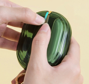 Drap de lit en papier anti-poussière collant, brosse collante Épilateur collant double face de luxe léger, <span class=keywords><strong>rouleau</strong></span> détachable facile à transporter - Product Image 6